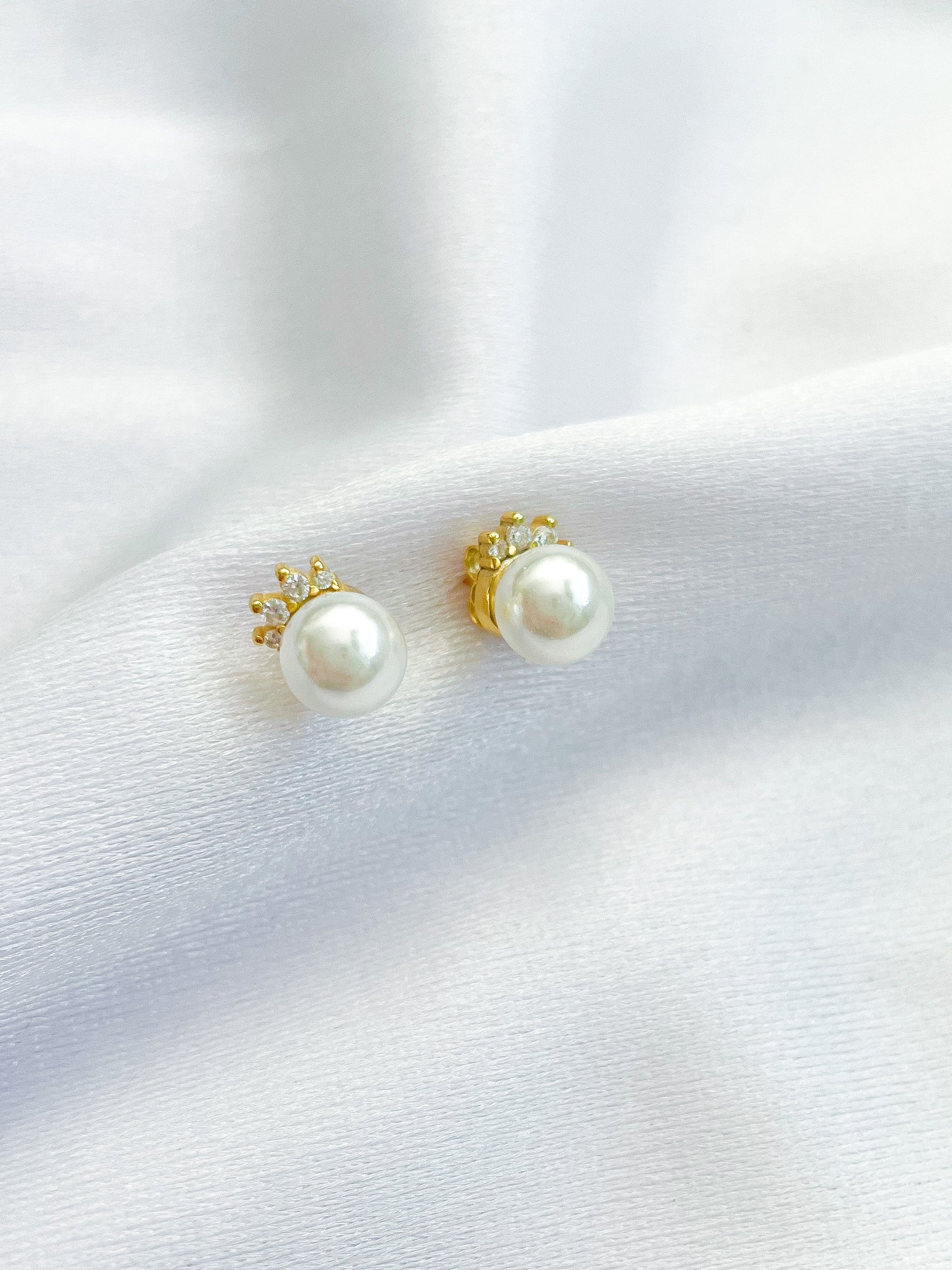 Royal Pearl Earrings